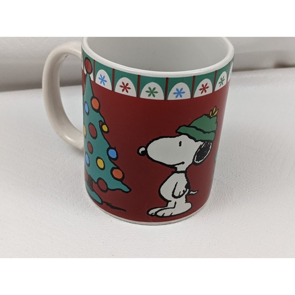 Peanuts Holiday Mug Gibson Snoopy Christmas Tree - Picture 2 of 4